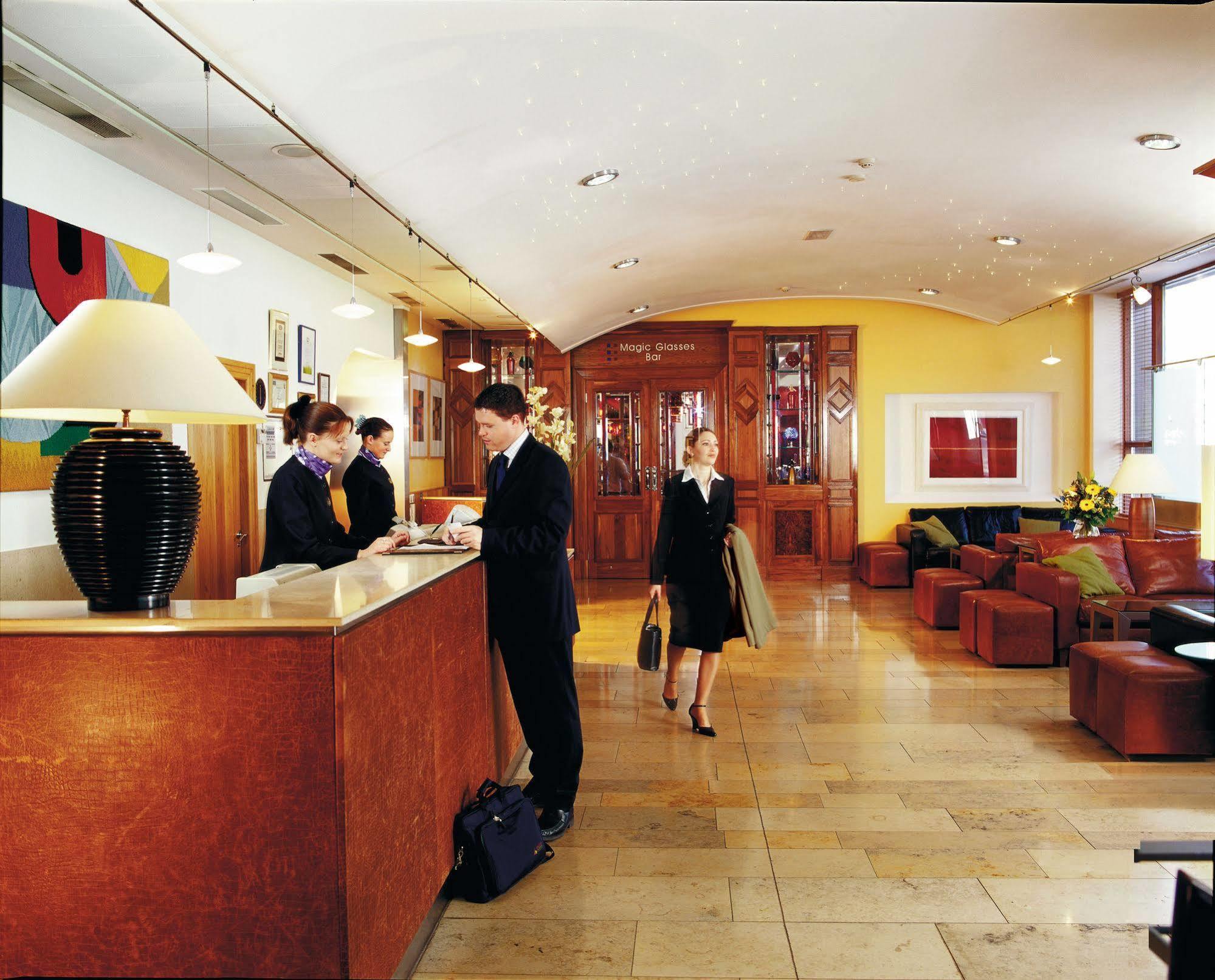 เดอะ กรีน Hotel ดับลิน ภายนอก รูปภาพ