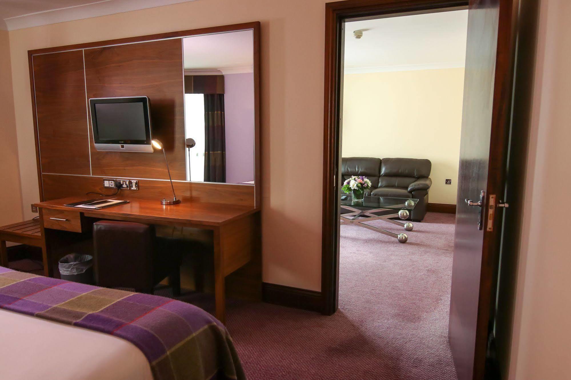 เดอะ กรีน Hotel ดับลิน ภายนอก รูปภาพ